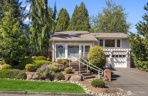 10710 Ne 190th St, Bothell, WA, 98011-3025 | Card Image