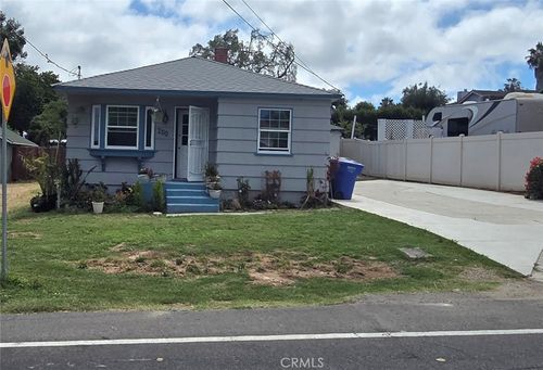 200 Plymouth Dr, Vista, CA, 92083-5819 | Card Image