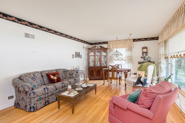 7646 Niles Center Rd, House other with 2 bedrooms, 2 bathrooms and 1 parking in Skokie IL | Image 7