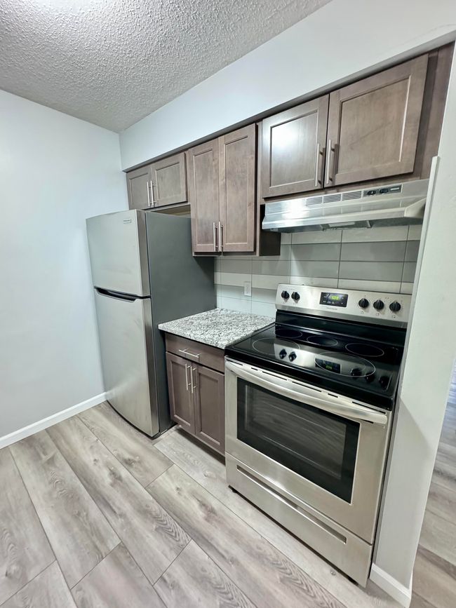 APT-5 - 1254 E West Maple Rd, Condo with 1 bedrooms, 1 bathrooms and null parking in Walled Lake MI | Image 8
