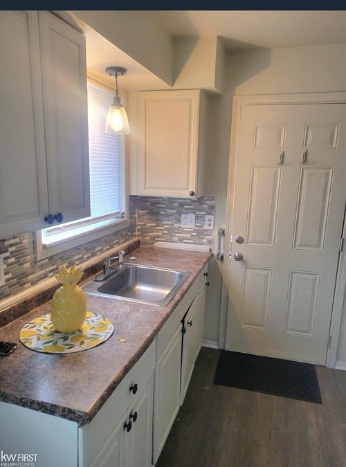 620 Eugene St, Ypsilanti, MI, 48198-8034 | Card Image