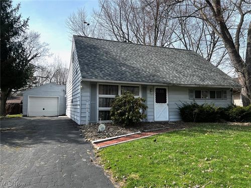 166 Oak Knoll St, Niles, OH, 44446-3720 | Card Image