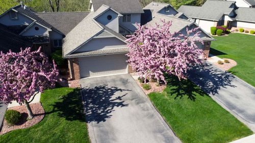 3108 Rivers Edge Dr, Wayne, MI, 48184-2802 | Card Image