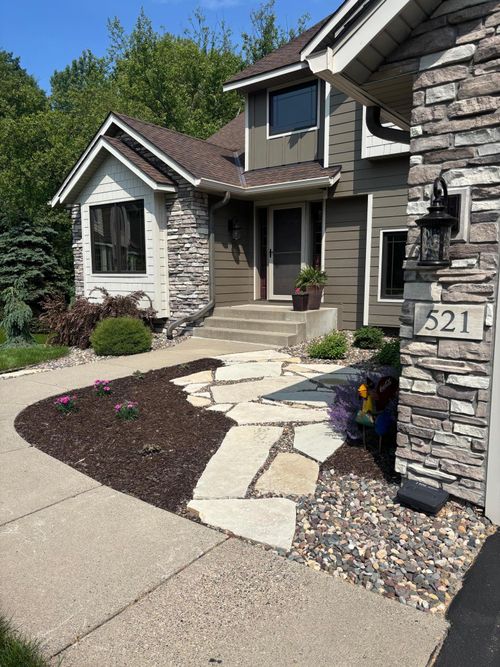 521 Eastwood Ct, Eagan, MN, 55123-3067 | Card Image