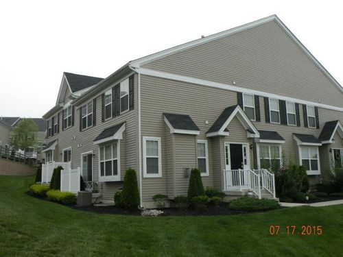 4161 Bunker Hill Drive N, Upper Saucon Twp, PA, 18036 | Card Image