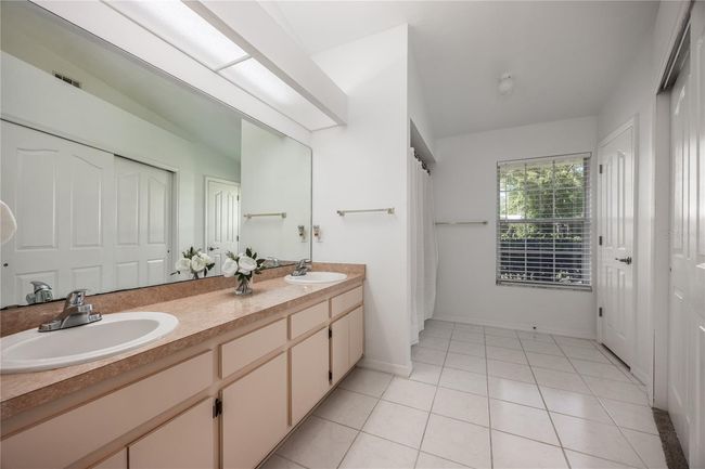 Primary bathroom | Image 25