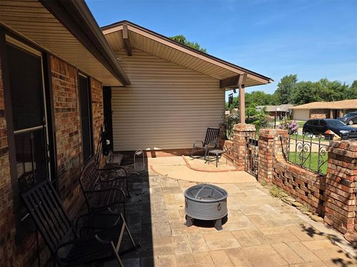 3212 Se 55th St, Del City, OK, 73135-1616 | Card Image