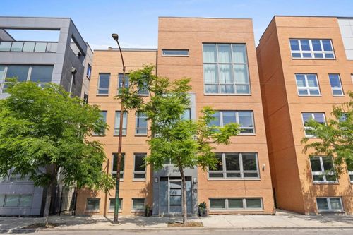 1n-2743 N Ashland Ave, Chicago, IL, 60614-1528 | Card Image