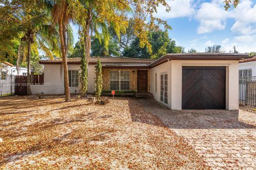 4220 Sw 13th St, Miami, FL, 33134 | Card Image