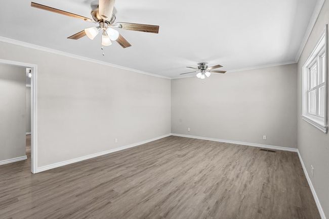 306 S Moss Lake Rd, House other with 3 bedrooms, 2 bathrooms and 4 parking in Big Spring TX | Image 11