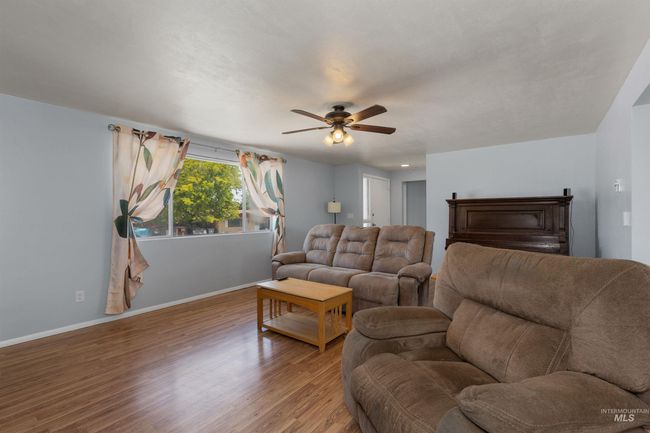 101 Patton St, House other with 3 bedrooms, 2 bathrooms and 1 parking in Marsing ID | Image 9