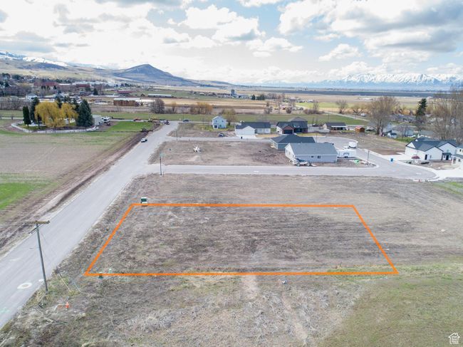 Aerial view featuring a mountain view | Image 7