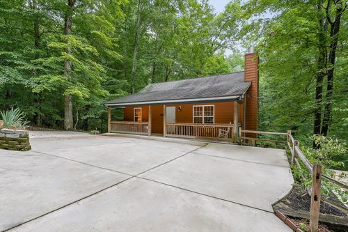 375 Lakeside Dr, Smithville, TN, 37166-7495 | Card Image