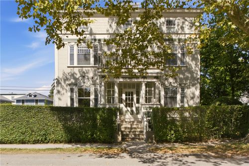 5-20 Berkeley Ave, Newport, RI, 02840-3517 | Card Image