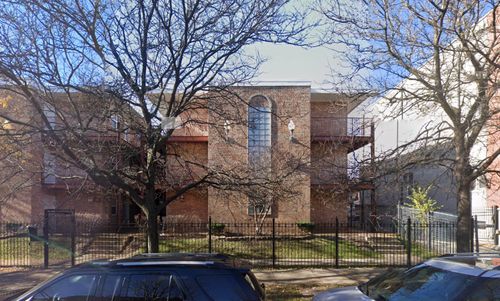 2h-4616 N Beacon St, Chicago, IL, 60640-4664 | Card Image