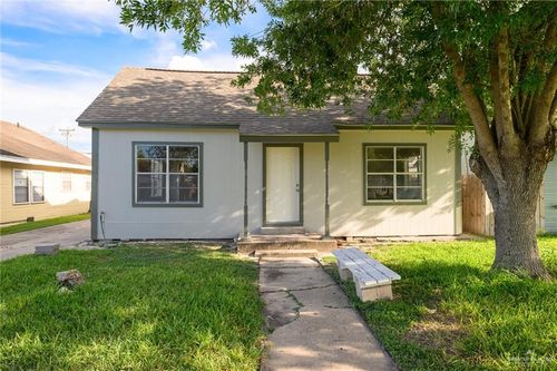 718 E Pierce Ave, Harlingen, TX, 78550-6917 | Card Image