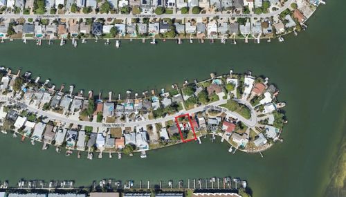 345 Bahia Vista Dr, INDIAN ROCKS BEACH, FL, 33785-3703 | Card Image