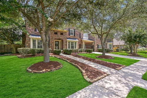 312 Northcliff Ridge Ln, Friendswood, TX, 77546-1726 | Card Image