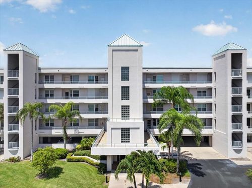 201-8001 Sailboat Key Blvd S, St Pete Beach, FL, 33707-6381 | Card Image
