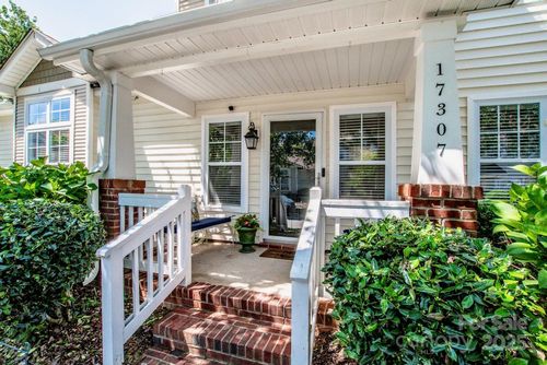 17307 Villanova Rd, Huntersville, NC, 28078-4839 | Card Image