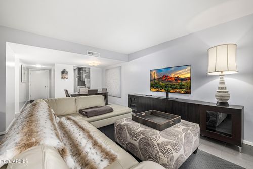 118-1107 W Osborn Rd, Phoenix, AZ, 85013-3652 | Card Image