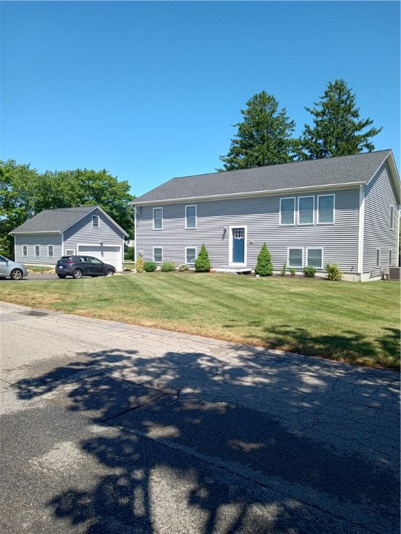 Academy Ave, Bristol, RI 02809