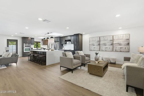 8415 S Kachina Dr Drive, Tempe, AZ, 85284 | Card Image