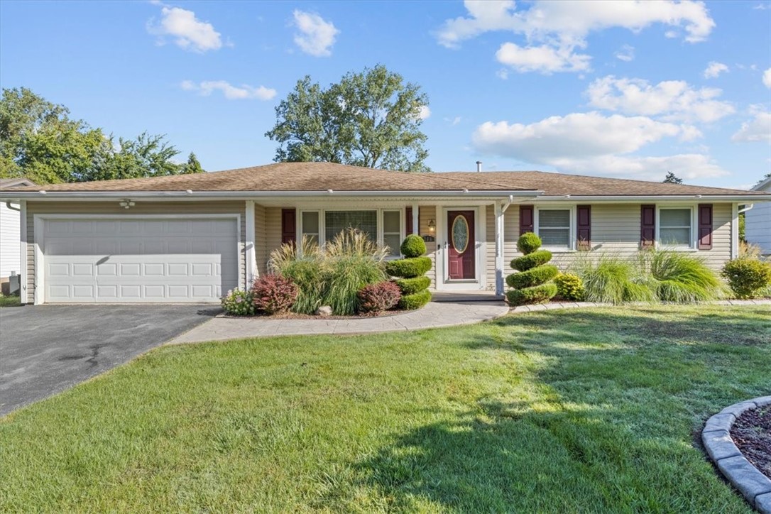 Judy Ann Dr, Rochester, NY 14616