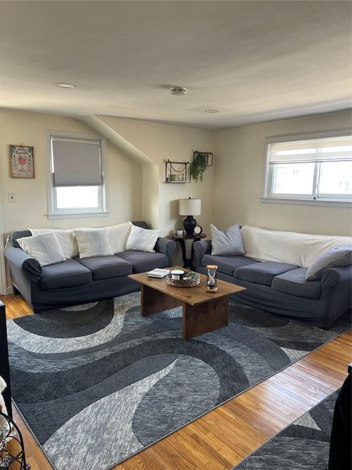upper-644 E Olive St, Long Beach, NY, 11561-3746 | Card Image