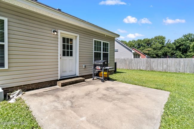 326 Nugget Trl, House other with 3 bedrooms, 2 bathrooms and 1 parking in Elizabeth City NC | Image 5