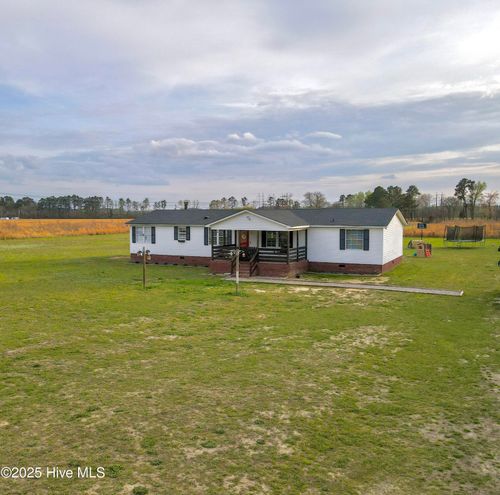 20700 Traders Rd, Laurel Hill, NC, 28351-8487 | Card Image
