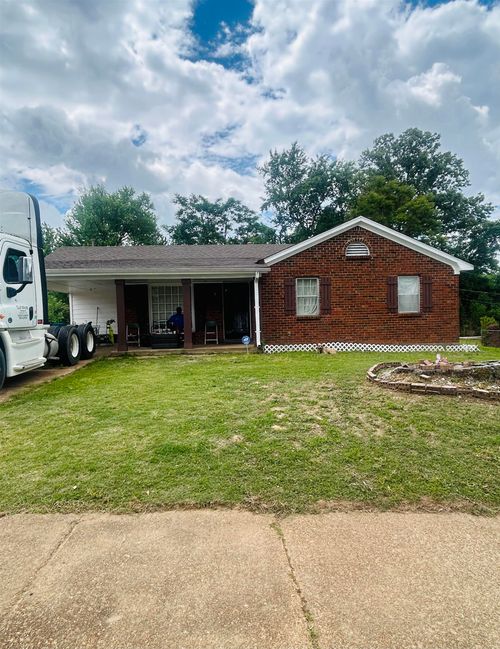 307 Summerwood Ave, Memphis, TN, 38109-6737 | Card Image