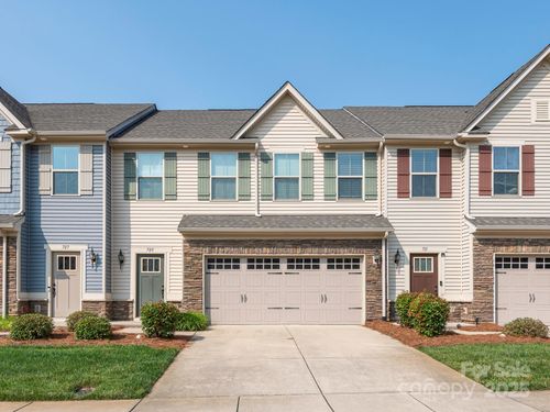 709 Volta Dr Nw, Concord, NC, 28027-4903 | Card Image