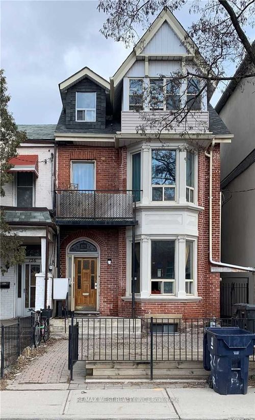 124 Baldwin St, Toronto, ON, M5T1L6 | Card Image