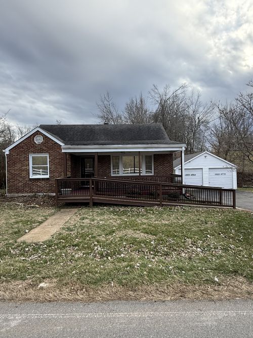 583 Brattontown Cir, Lafayette, TN, 37083-2628 | Card Image