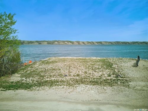 100 Maclachlan Ave, Manitou Beach, SK, S0K4T1 | Card Image