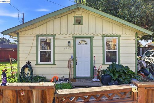 22575 22575 Amador St, Hayward, CA, 94541 | Card Image