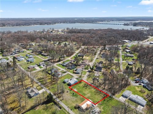 17972 Davis Rd, Lake Milton, OH, 44429-9722 | Card Image