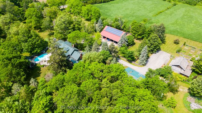 13233 5 Th Line, Home with 4 bedrooms, 5 bathrooms and 20 parking in Rockwood ON | Image 46