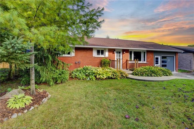 721 Waterloo St, House other with 3 bedrooms, 1 bathrooms and 5 parking in Mount Forest ON | Image 4