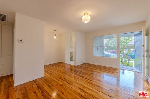 302 N Maple Street, Burbank, CA, 91505 | Card Image
