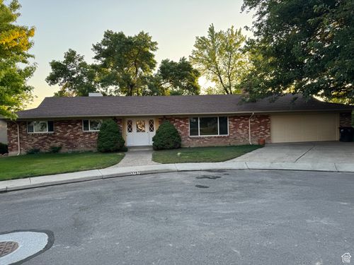 2727 N 700 E, Provo, UT, 84604-4016 | Card Image
