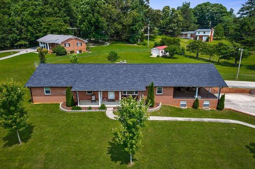 1069 Mcgregor Ln, COOKEVILLE, TN, 38501-5756 | Card Image