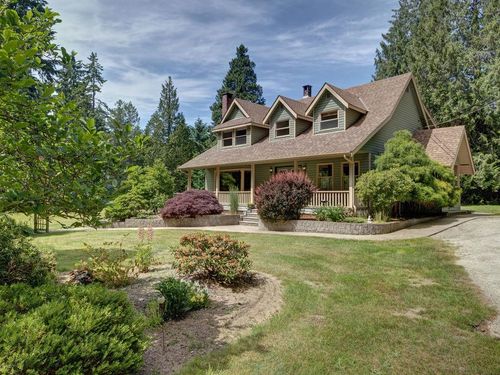1317 Lockyer Rd, Roberts Creek, BC, V0N2W1 | Card Image