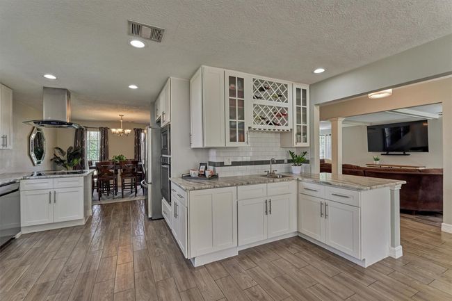 24203 Creekview Dr, House other with 4 bedrooms, 3 bathrooms and 2 parking in Spring TX | Image 12