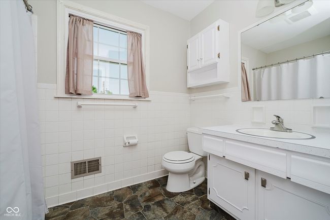Full bath upstairs | Image 21