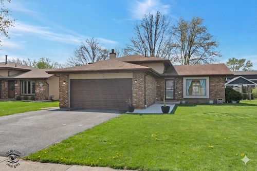 2413 Kerry Winde Dr, New Lenox, IL, 60451-2537 | Card Image