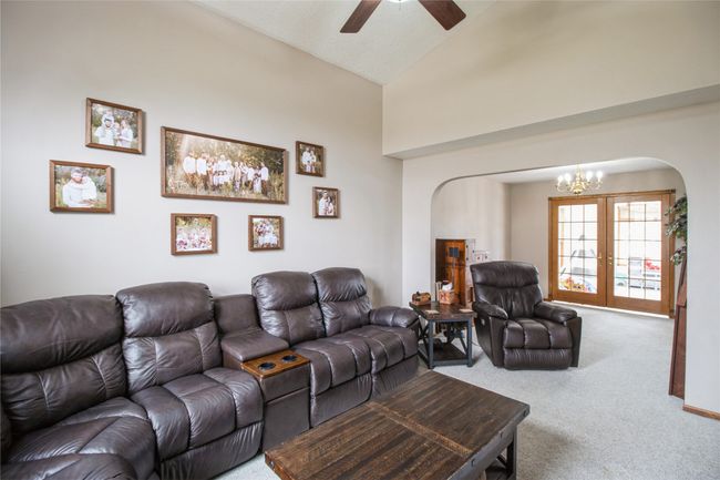 822 40 Th Ave, Home with 4 bedrooms, 4 bathrooms and null parking in Pleasantville IA | Image 13