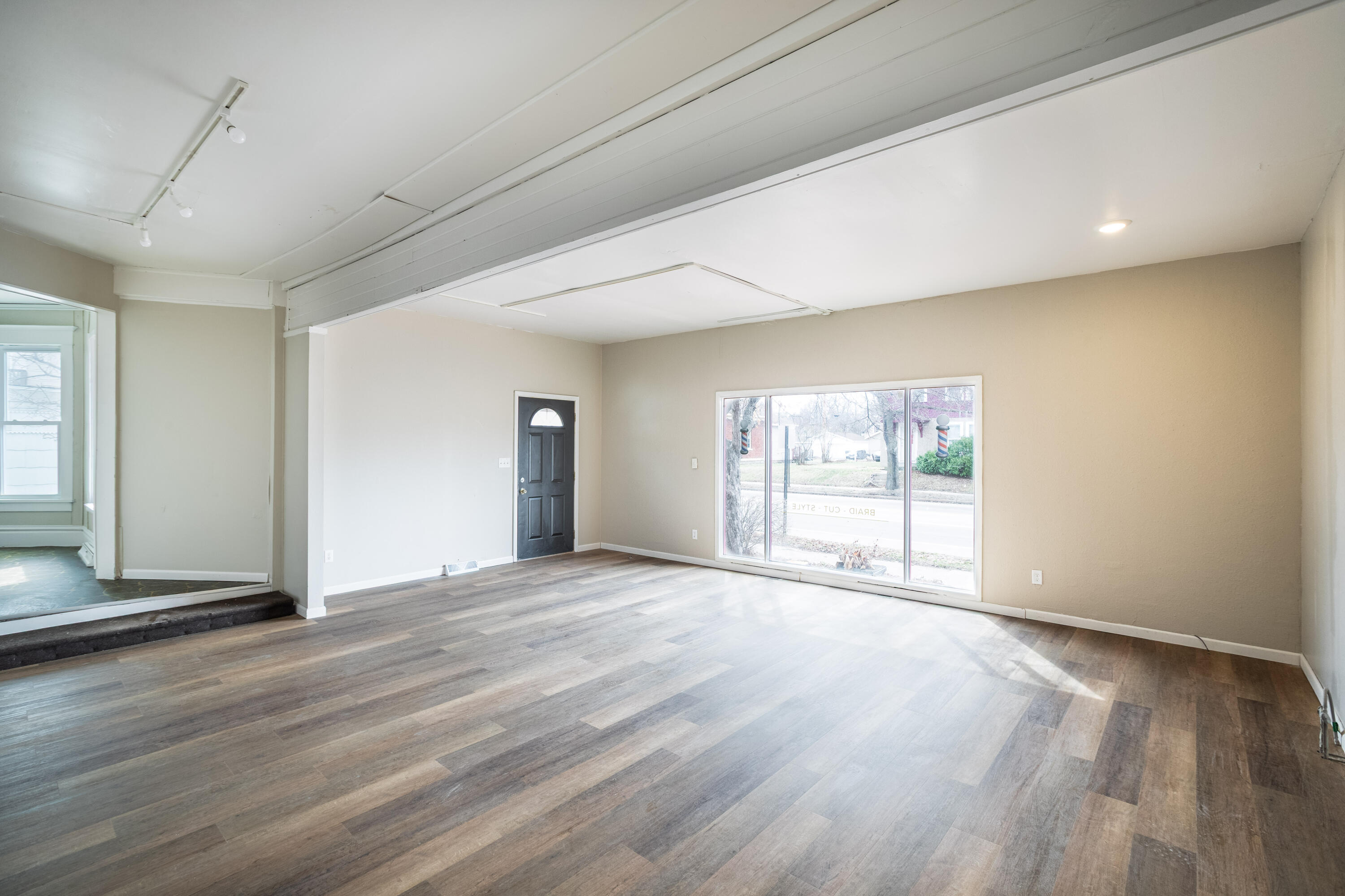Commercial Lease in La Crosse 4