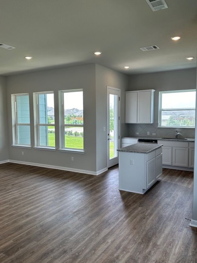 UNIT-101 - 1015 Vista View Dr, Condo with 3 bedrooms, 3 bathrooms and 2 parking in Georgetown TX | Image 12